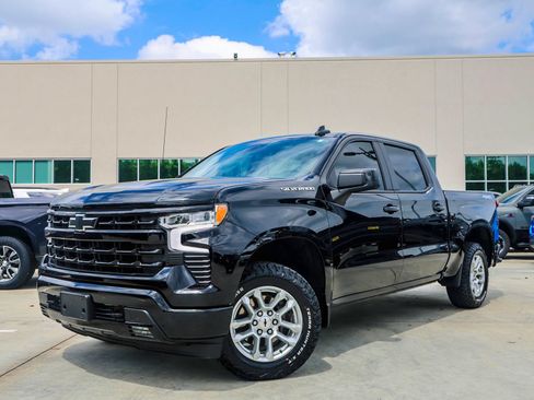 Used 2025 Chevrolet Silverado 1500 RST w/ Convenience Package II AWD/4WD image 1