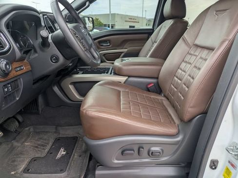 Used 2023 Nissan Titan Platinum Reserve w/ Moonroof Package AWD/4WD image 17