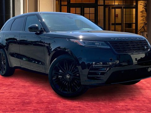 New 2026 Land Rover Range Rover Velar Dynamic SE image 3