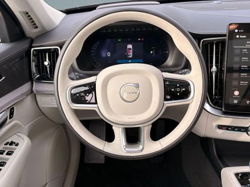 New 2026 Volvo XC90 T8 Ultra w/ Protection Package AWD/4WD image 15