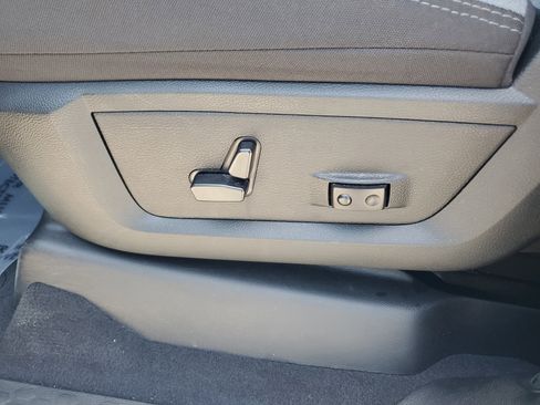 Used 2024 RAM 2500 Big Horn w/ Bed Utility Group image 12