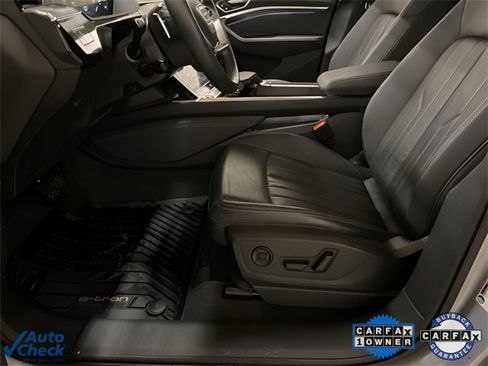 Used 2023 Audi e-tron Premium Plus w/ Premium Plus Package image 65