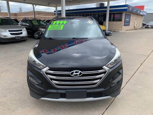 Used 2017 Hyundai Tucson Limited w/ Limited Ultimate Package 03 image 2