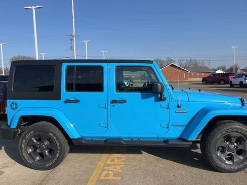 Used 2017 Jeep Wrangler Unlimited Sport image 4