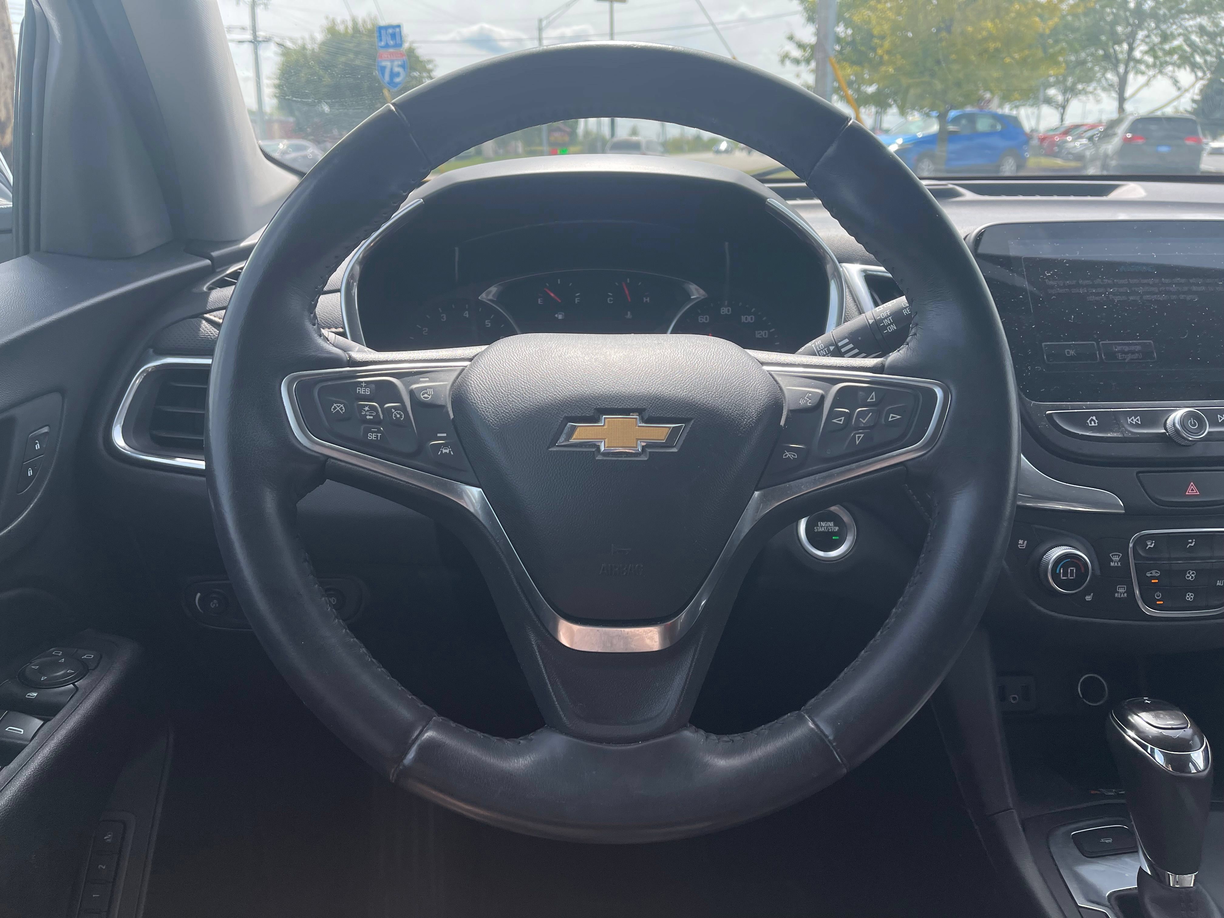 Used 2018 Chevrolet Equinox Premier FWD image 10