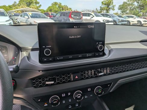 Used 2025 Honda Accord SE image 22