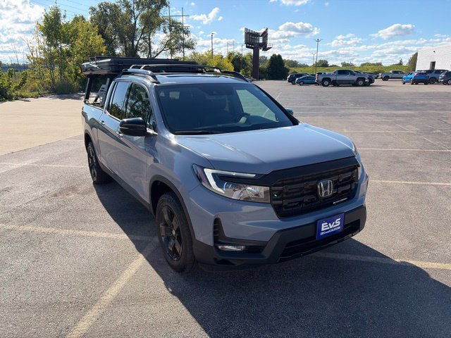 Used 2025 Honda Ridgeline Black Edition image 8