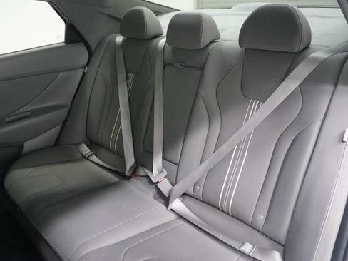 Used 2024 Hyundai Elantra SEL w/ Convenience Package FWD image 13