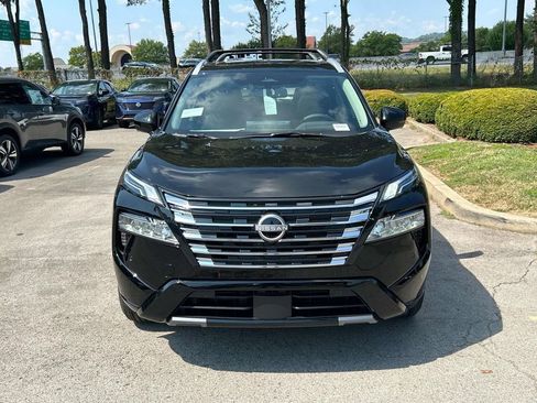 New 2026 Nissan Rogue Platinum w/ Platinum Premium Package AWD/4WD image 2