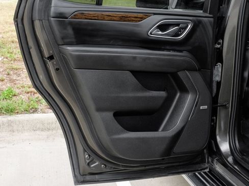 Used 2021 Chevrolet Tahoe Premier w/ Premium Package RWD image 50
