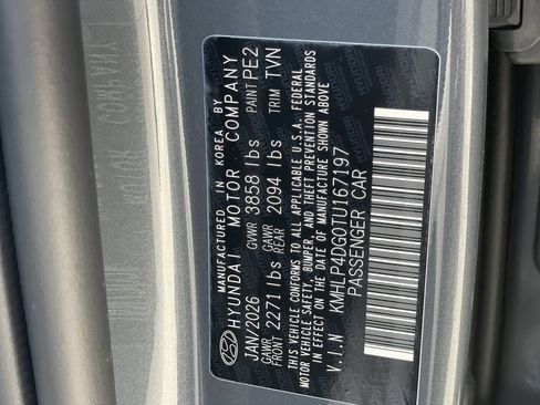 New 2026 Hyundai Elantra Limited FWD image 43