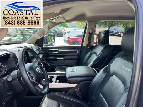 Used 2019 RAM 1500 Laramie AWD/4WD image 11