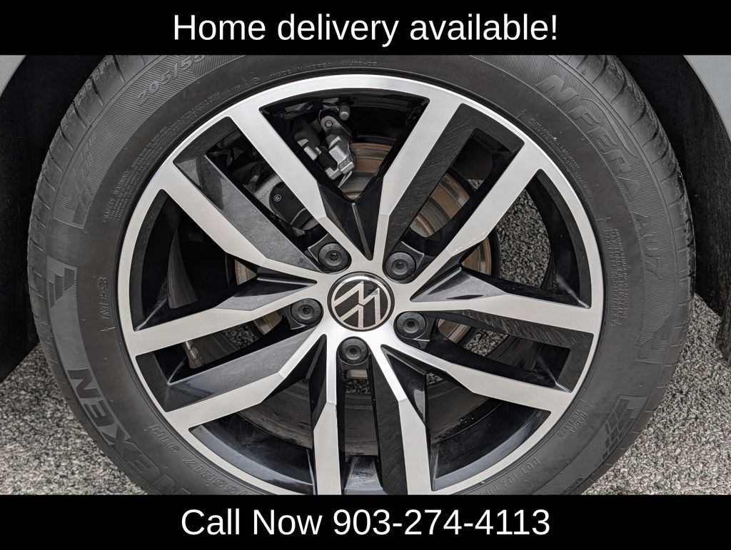 Used 2026 Volkswagen Jetta SE FWD image 11