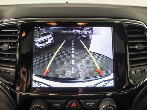 Used 2020 Jeep Grand Cherokee Altitude image 7