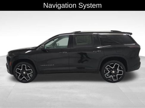 New 2026 Chevrolet Traverse High Country image 2