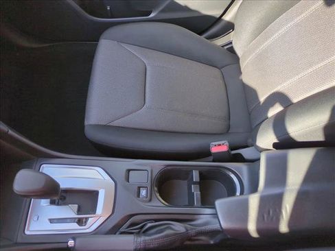 Used 2021 Subaru Crosstrek 2.0i image 15