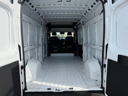 Used 2023 RAM ProMaster 2500 FWD image 7