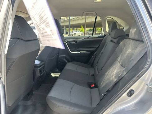 Used 2022 Toyota RAV4 XLE w/ XLE Grade Weather Package AWD/4WD image 26