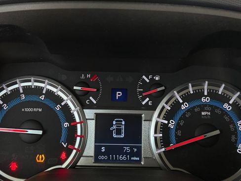 Used 2019 Toyota 4Runner TRD Off-Road AWD/4WD image 22