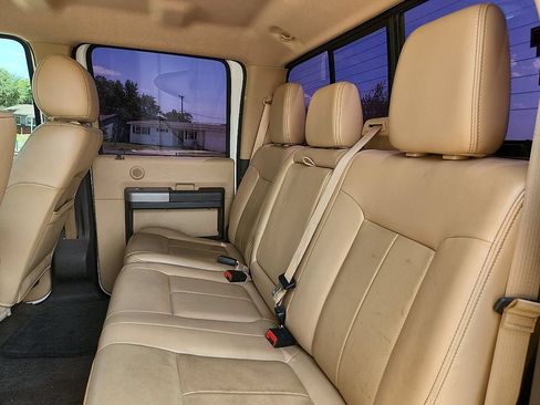 Used 2013 Ford F250 Lariat w/ FX4 Off Road Pkg AWD/4WD image 5
