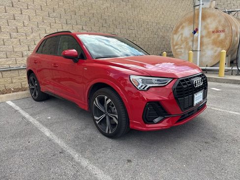Used 2024 Audi Q3 2.0T Premium Plus w/ Premium Plus Package image 2