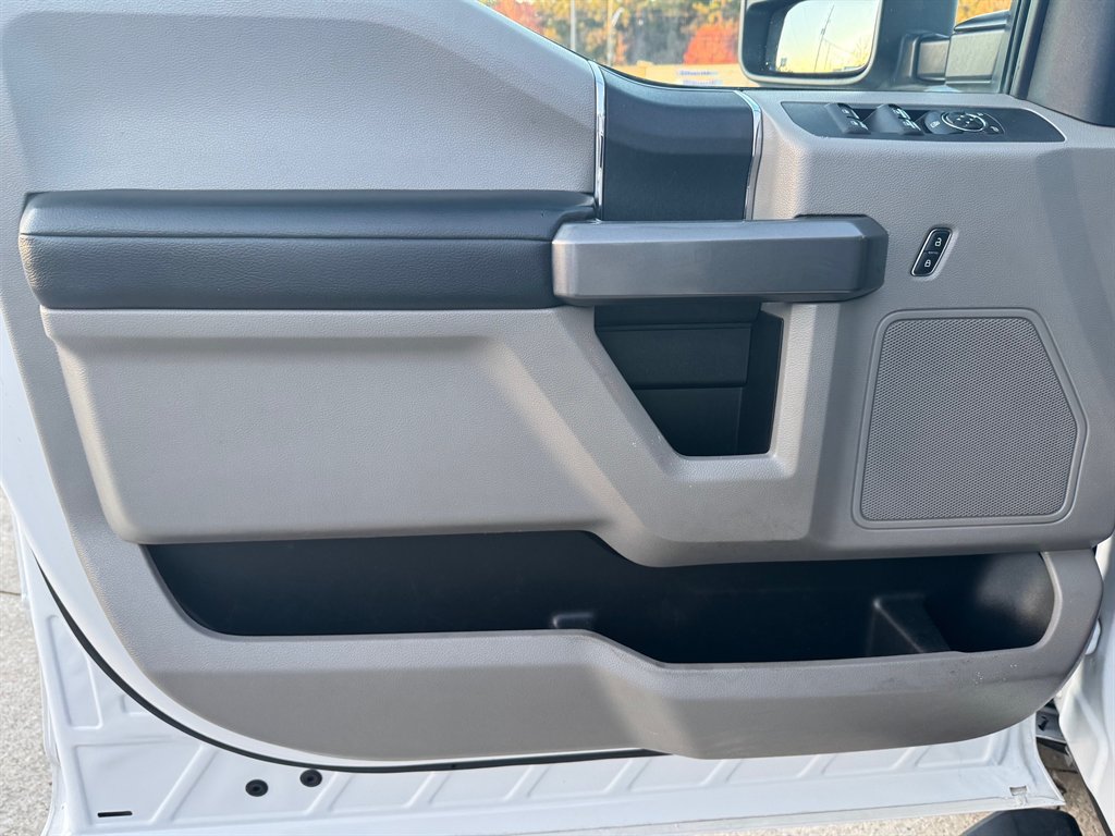 Used 2021 Ford F350 XLT AWD/4WD image 8