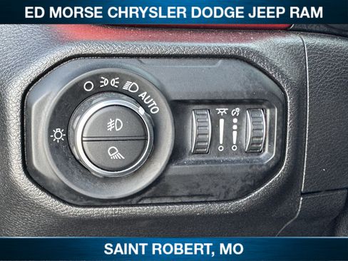 Used 2020 Jeep Gladiator Rubicon w/ Cold Weather Group AWD/4WD image 20