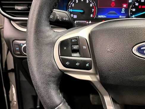 Used 2022 Ford Explorer XLT w/ Equipment Group 202A image 17