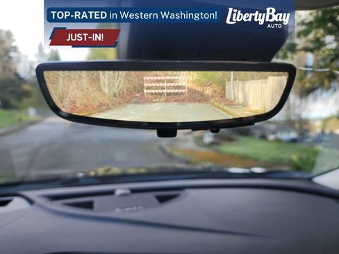 Used 2021 Buick Envision Avenir w/ Technology Package II image 19