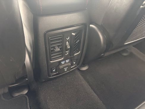 Used 2024 Dodge Durango GT AWD/4WD image 30