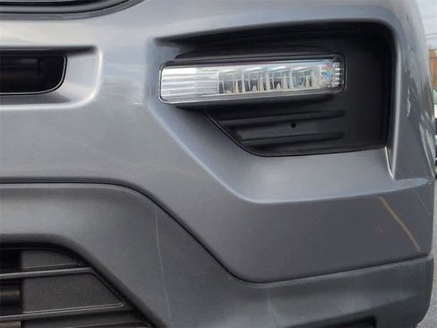 Used 2022 Ford Explorer ST image 11