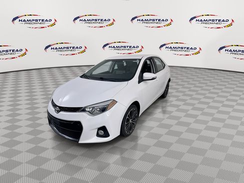 Used 2015 Toyota Corolla S FWD image 4