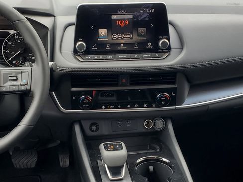 New 2026 Nissan Rogue SV AWD/4WD image 29
