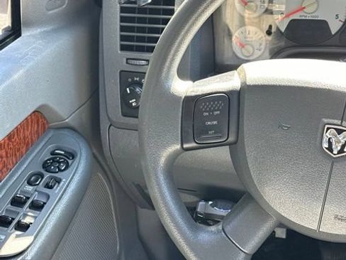 Used 2006 Dodge Ram 2500 Truck SLT AWD/4WD image 30