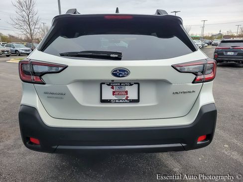 Certified 2025 Subaru Outback Premium image 4