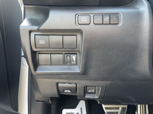 Used 2022 Lexus IS 350 F Sport RWD image 19