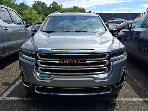 Certified 2023 GMC Acadia SLT AWD/4WD image 2