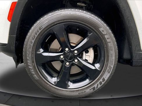 Certified 2023 Jeep Grand Cherokee L Laredo AWD/4WD image 35