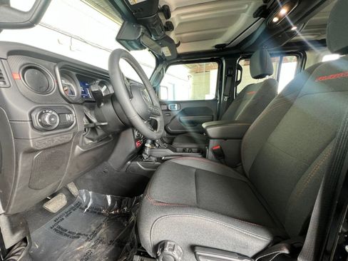 Used 2025 Jeep Wrangler Rubicon image 27