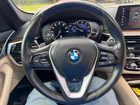 Used 2017 BMW 530i RWD image 15