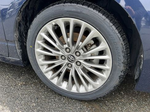 Used 2020 Toyota Avalon Limited w/ Advanced Safety Package image 8