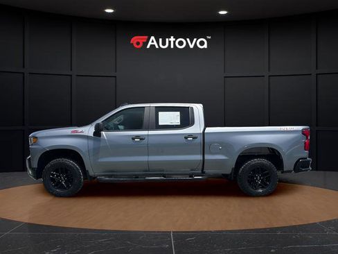 Used 2020 Chevrolet Silverado 1500 Custom Trail Boss w/ Custom Convenience Package AWD/4WD image 2