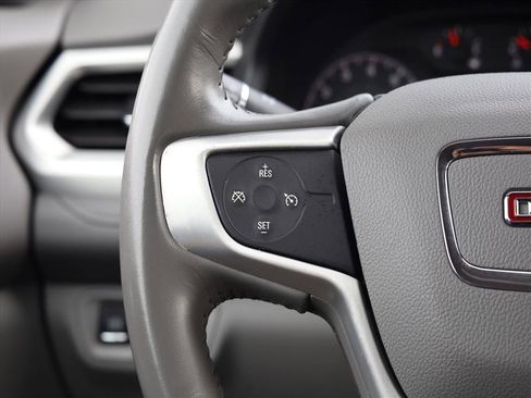 Used 2019 GMC Acadia SLE image 12