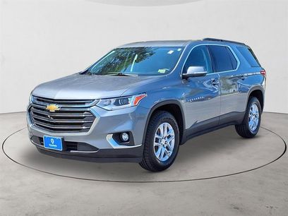 Used 2021 Chevrolet Traverse LT