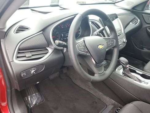 Used 2024 Chevrolet Malibu RS FWD image 19