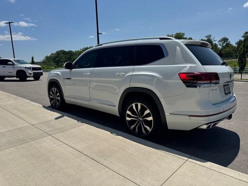 Used 2021 Volkswagen Atlas SEL Premium AWD/4WD image 4