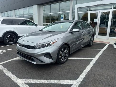 Certified 2023 Kia Forte LXS FWD image 2