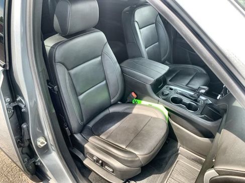 Certified 2023 Chevrolet Traverse LT w/ Midnight/Sport Edition FWD image 26