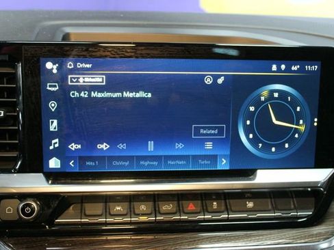 Used 2023 Chevrolet Silverado 1500 LT image 23