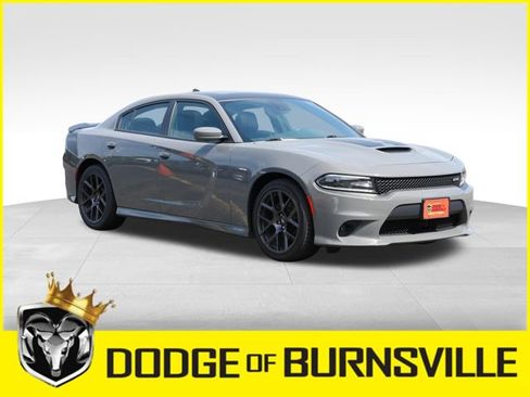 Used 2017 Dodge Charger R/T RWD image 1